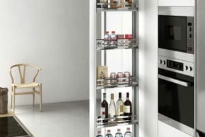 smalle apothekerskasten - luxe reling - inclusief 5 plateaus - 150mm - wit/chroom | HOMEWORQ